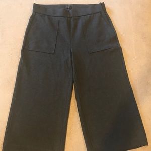 XL JCrew cropped charcoal gray pants, flair bottom